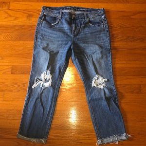 Boyfriend straight distressed jeans